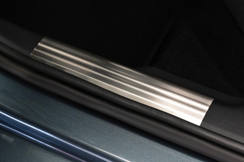 Nerez kryty prahů Volkswagen GOLF VI 5dvéř.