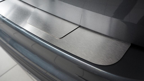 Nerezový kryt prahu zadních dveří Škoda Octavia IV Combi