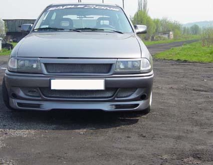 Přední nárazník Opel Astra F