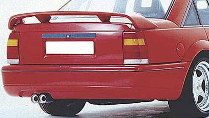 Zadní nárazník Opel Omega A