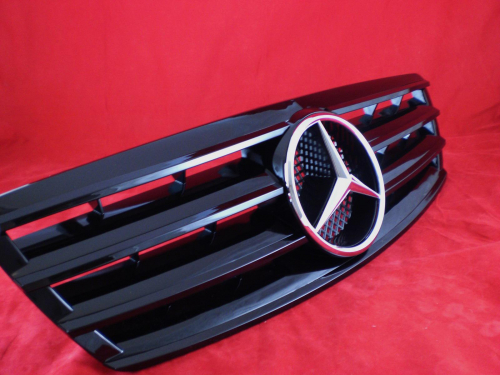 Sportovní maska Mercedes C Class W203, černá lesklá