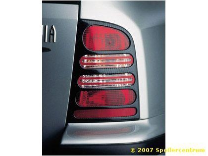 Rámečky zadních světel <br>- carbon Škoda Octavia