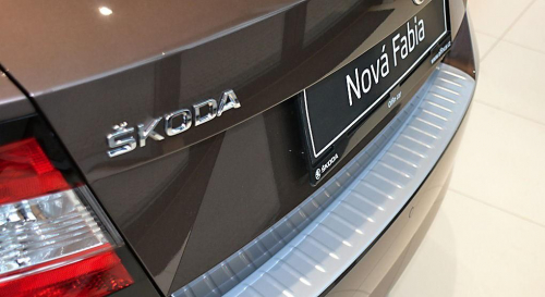 Kryt prahu zadních dveří Škoda Fabia III hatchback - stříbrné provedení