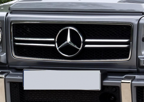 Sportovní maska s logem Mercedes G Class W463 facelift, černá-chrom
