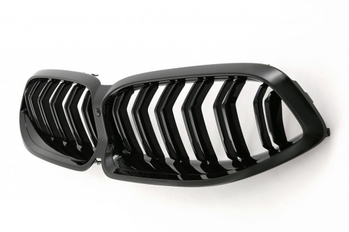 Maska-ledvinky pro BMW 8 G15 LCI - černý lesk, dvojitá žebra