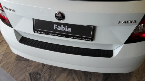 Kryt prahu zadních dveří Škoda Fabia III hatchback