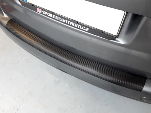 Přesná karbonová folie na zadní nárazník Škoda Superb II Combi