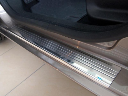 Kryty prahů <br>-<small>nerez+plast MERCEDES VITO II (W639)</small>