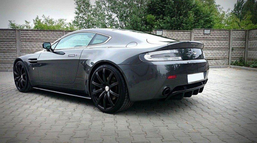 Nástavky prahů Aston Martin V8 Vantage