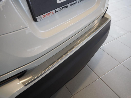 Profilovaný nerez kryt prahu zadních dveří Toyota C-HR / C-HR Facelift / C-HR GR