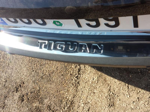 Kryt prahu zadních dveří Volkswagen Tiguan - nápis Tiguan