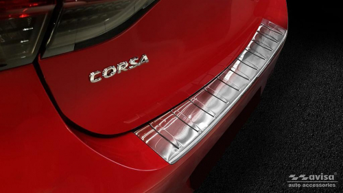 Kryt prahu zadních dveří Opel Corsa VI 5dvéř.