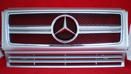 Sportovní maska s logem Mercedes G Class W463 facelift, stříbrná-chrom