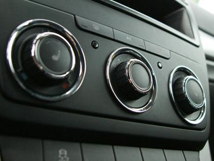 Chrom kroužky ovladačů topení Škoda Octavia II facelift