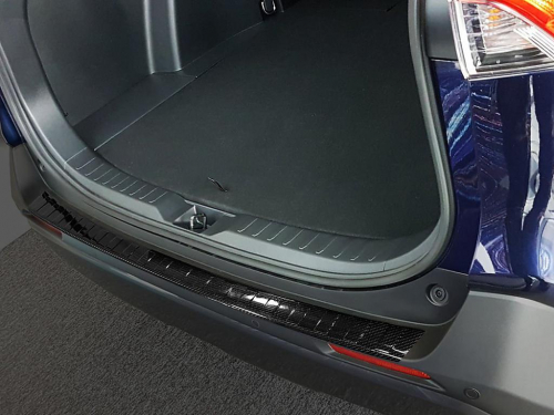 Karbonový kryt prahu zadních dveří Toyota RAV4 V