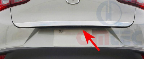 Nerez chrom spodní lišta kufru Mazda CX3