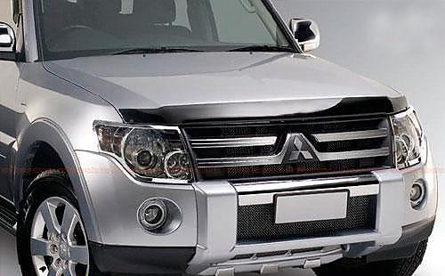 Plexi lišta přední kapoty Mitsubishi Pajero IV