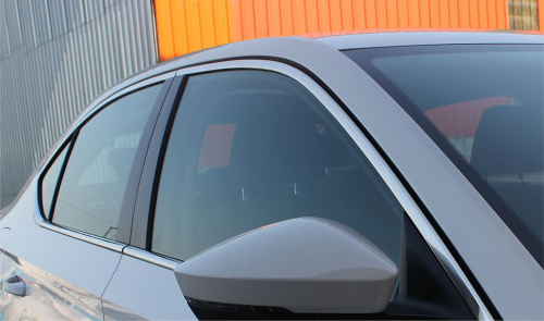 Nerez chrom lišty horní hrany oken Škoda Superb III