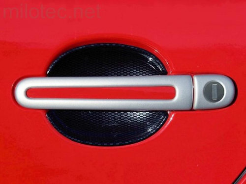 Kryty klik s oválným otvorem s jedním zámkem Škoda Roomster - stříbrné
