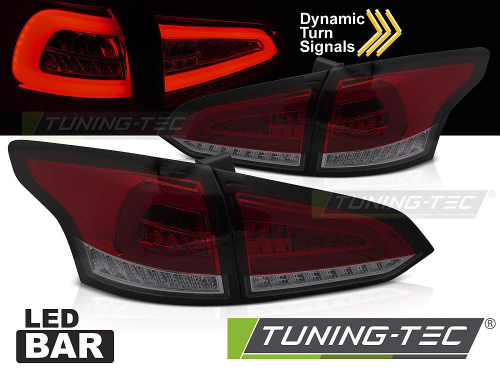 Zadní LED světla s dynamickým blikačem pro Ford Focus III Combi - červeno-kouřové provedení