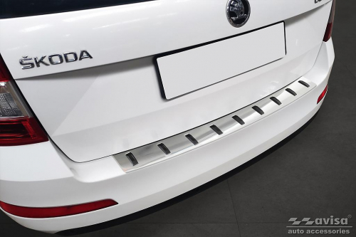 Kryt prahu zadních dveří STRONG EDITION Škoda Octavia III kombi