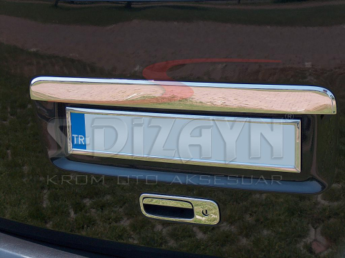 Nerez dekorační lišta nad SPZ Volkswagen Caddy III