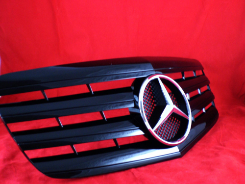 Sportovní maska s logem Mercedes E Class W211 07-, černá lesklá