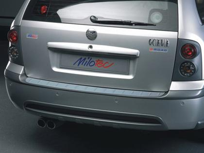 Kryt madla zadních dveří - stříbrný ABS - Škoda Octavia Facelift