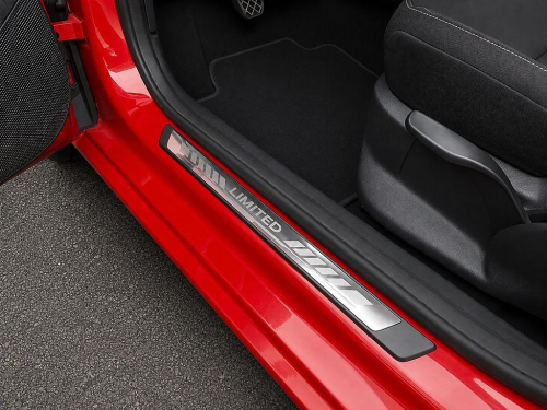 Dekorativní kryty prahů s nápisem LIMITED pro Škoda Octavia III / IV - steel