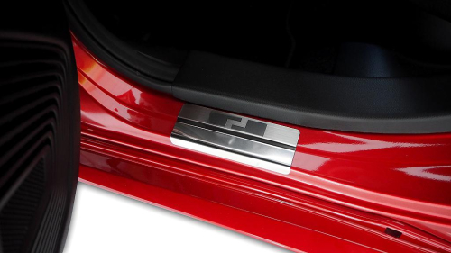 Kryty prahů-nerez SUZUKI SWIFT VII 5 dvéř.