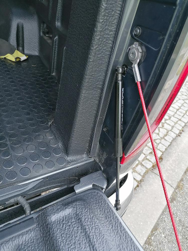 Plynové vzpěry dvířek korby Volkswagen Amarok II