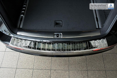Kryt prahu zadních dveří Audi Q5 - leštěný