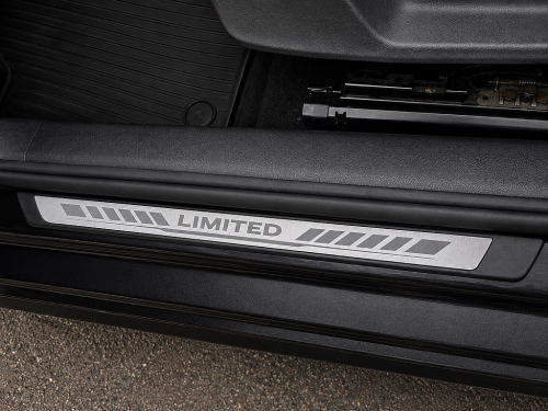 Dekorativní kryty prahů s nápisem LIMITED pro Škoda Octavia III/ IV - stříbrné