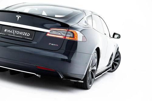 Nástavky zadního nárazníku (verze 2) pro Tesla Model S Mk1