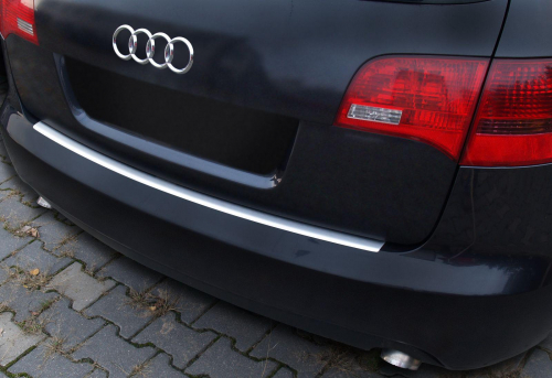 Kryt prahu zadních dveří Audi A6 C6 Avant