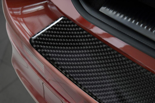 Kryt prahu zadních dveří Audi Q5 / SQ5 - karbon