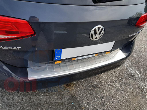 Nerez kryt prahu zadních dveří VW Passat B8 Kombi - RS6 BRUSHED