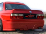 Zadní nárazník BMW E30