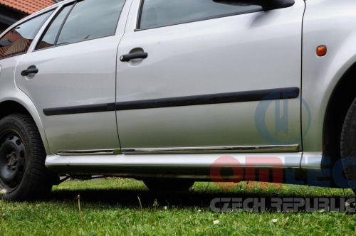 Postranni dekorativní NEREZ CHROM boční lišty dveřní 4 díly Škoda Octavia