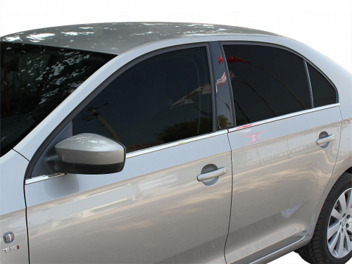 Nerez chrom lišty spodní hrany oken Škoda Rapid sedan