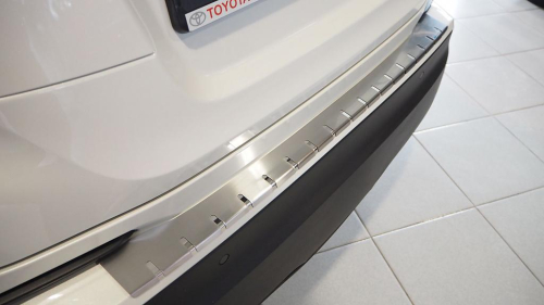 Kryt prahu pátých dveří nerez Toyota Camry VIII / Camry IX