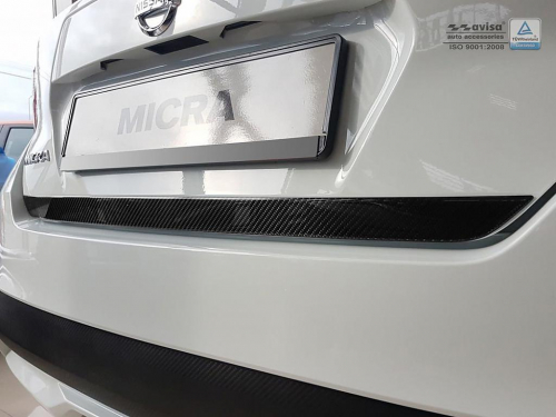 Lišta hrany zadních dveří Nissan Micra - karbon