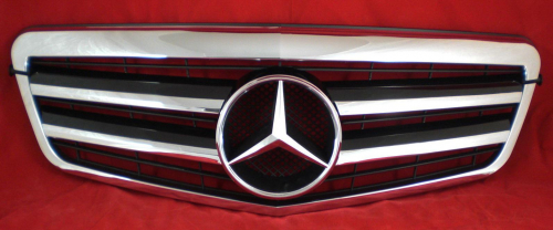 Sportovní maska s logem Mercedes E Class W212, černá-chrom