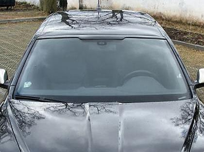 Lakovaná clona předního okna Škoda Octavia II