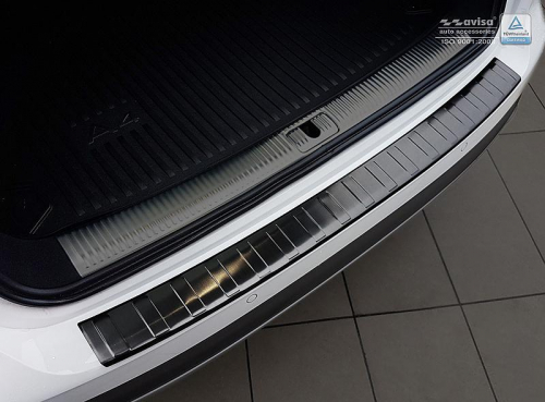 Kryt prahu zadních dveří Audi A4 B9 ALLROAD Avant - černý grafit