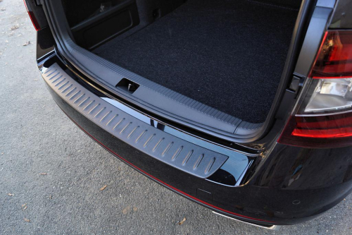 Kryt prahu zadních dveří Škoda Octavia III Combi RS Facelift - BASIC 