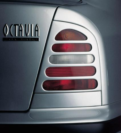 Rámečky zadních světel Škoda Octavia