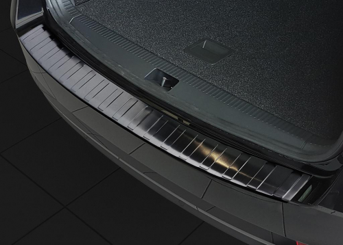 Kryt prahu zadních dveří Škoda Octavia III kombi facelift - černý grafit