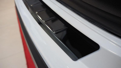 Kryt prahu zadních dveří - nerez, černý BMW X5 II (E70)