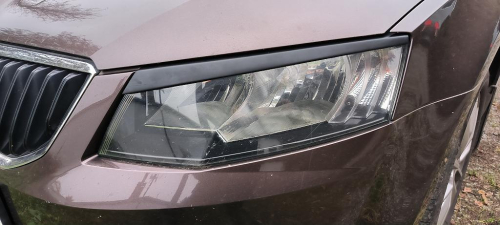 Mračítka předních světel Škoda Octavia III